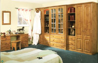 Fitted bedrooms - Verona Antique Pine